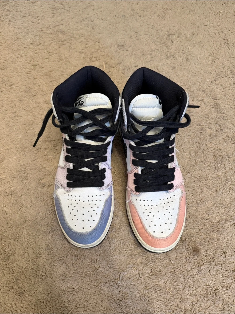 Jordan WMNS High Top Sneakers in Pastel Pink & Blue